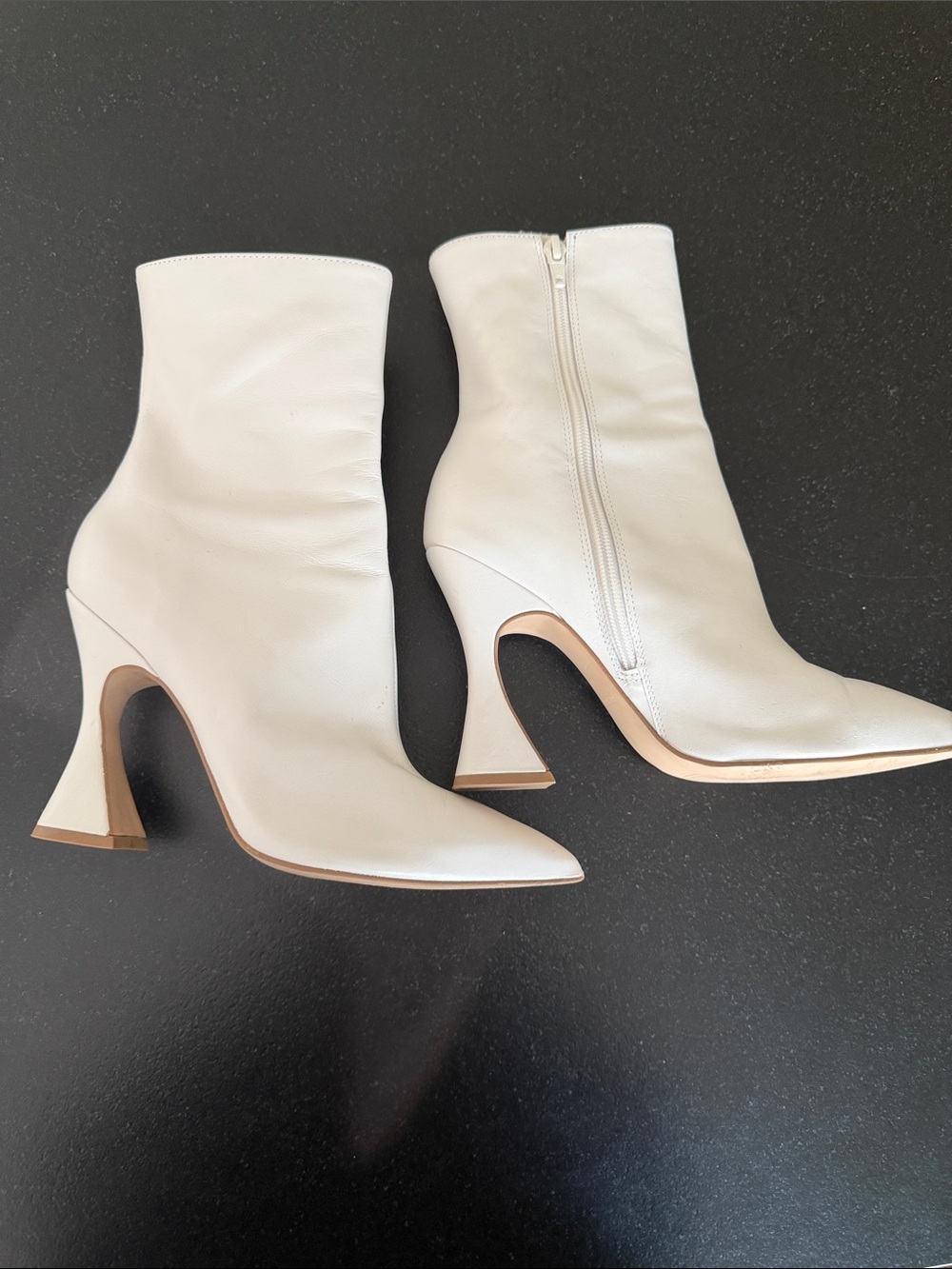 Steve Madden White Pointed Ankle Boots with Sculptural Heel